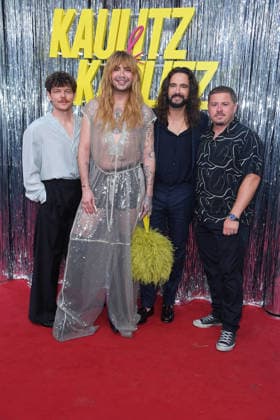 Tokio Hotel (Georg Listing, Bill Kaulitz, Tom Kaulitz, Gustav Schäfer) bei der KAULITZ & KAULITZ STAFFEL 3 PREMIERE im Delphi Filmpalast in Berlin am 22.07.2026 *** Tokio Hotel s Georg Listing, Bill Kaulitz, Tom Kaulitz, and Gustav Schäfer at the premiere of KAULITZ KAULITZ Season 3 at the Delphi Filmpalast in Berlin on July 22, 2026