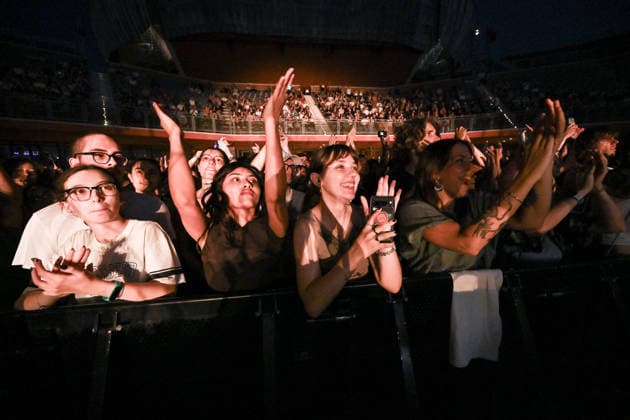 IPA86906614 - Fans of Two Door Cinema Club during the 15th Anniversary Tourist History Tour 2026, on July 22, 2026, at the Cavea of the Auditorium Parco della Musica, Rome, Italy.  Copyright: xDomenicoxCippitelli LiveMediax xx 86906614