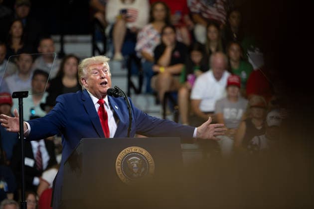 July 22, 2026, Marietta, Georgia, USA: President DONALD TRUMP greets crowd at a rally at Wheeler High School north of Atlanta. Marietta USA  - ZUMAn03_ 20260722_zaf_n03_020 Copyright: xRobinxRaynex