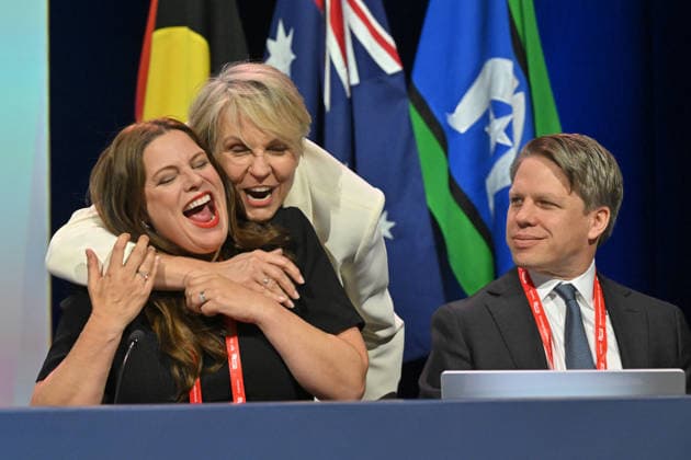 ALP NATIONAL CONFERENCE, Incoming Labor president Kate Ellis, Minister for Social Services Tanya Plibersek and Australian Labor Party National Secretary Paul Erickson during the 50th Australian Labor Party (ALP) national convention at the Adelaide Convention Centre, in Adelaide, Thursday, July 23, 2026. ( ADELAIDE SOUTH AUSTRALIA AUSTRALIA  Copyright: xMICKxTSIKASx 20260723162120426260