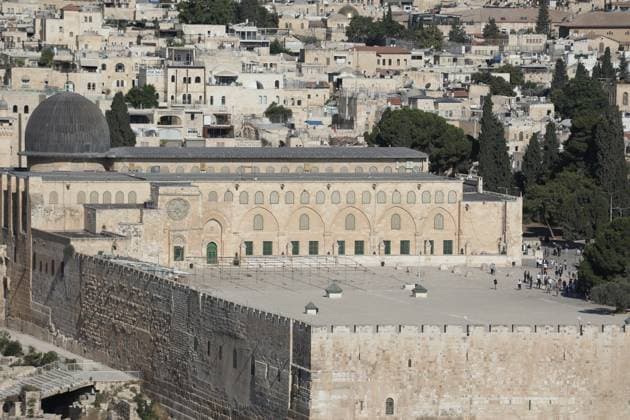 Jewish Groups raid Al-Aqsa Mosque in Jerusalem JERUSALEM - JULY 23: Groups of fanatic Jews raid the Al-Aqsa Mosque compound in East Jerusalem during events marking what they regard as the anniversary of the destruction of the Jewish temples, on July 23, 2026 in Jerusalem. The raid began in the early morning, with participants performing religious rituals at the site. Gazi Samad Anadolu Kudus Palestinian Territory, Occupied. Editorial use only. Please get in touch for any other usage.  Copyright: x2026xAnadoluxGazixSamadx