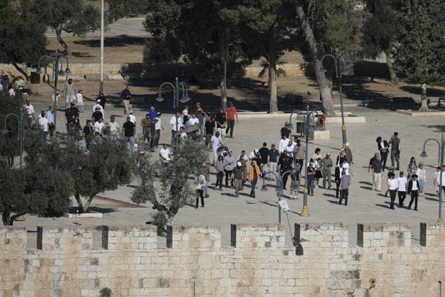 Jewish Groups raid Al-Aqsa Mosque in Jerusalem JERUSALEM - JULY 23: Groups of fanatic Jews raid the Al-Aqsa Mosque compound in East Jerusalem during events marking what they regard as the anniversary of the destruction of the Jewish temples, on July 23, 2026 in Jerusalem. The raid began in the early morning, with participants performing religious rituals at the site. Gazi Samad Anadolu Kudüs Palestinian Territory, Occupied. Editorial use only. Please get in touch for any other usage.  Copyright: x2026xAnadoluxGazixSamadx