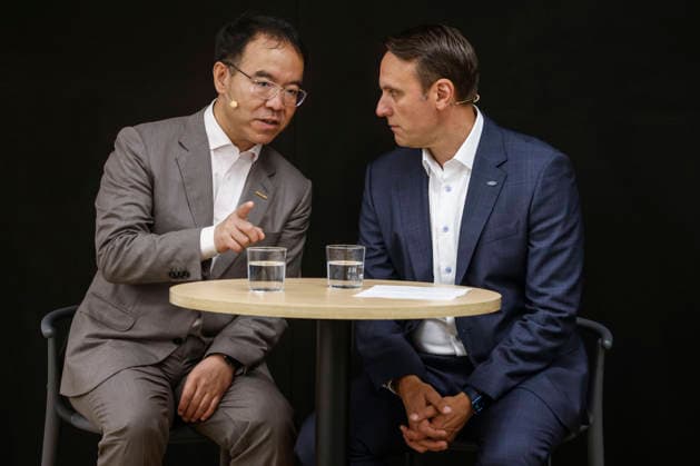 Pedro Sánchez visits the Ford plant in Almussafes, Valencia. Geely Holding Vice President Victor Yang (left) and Ford Europe President Jim Baumbick (right) at a press conference prior to the official visit to the Ford plant on July 23, 2026, in Almussafes, Valencia, Valencian Community, Spain. Prime Minister Pedro Sánchez visits the Ford automobile plant to support the multinational’s electrification and employment plans, at a high-level meeting attended by the Second Vice President and Minister of Labor, Yolanda Díaz; the Minister of Industry, Jordi Hereu; the Minister of Science, Diana Morant; the President of the Valencian Regional Government, Juanfran Pérez Llorca, and the Government Delegate, Pilar Bernabé. JULY 23, 2026 PSOE SUMAR GO  Copyright: xRoberxSolsonax 7682262
