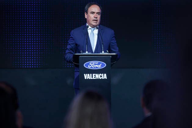 Pedro Sánchez Visits the Ford Plant in Almussafes, Valencia The president of the Valencian Community, Juanfran Pérez Llorca, speaks during the official ceremony at the Ford plant in Almussafes on July 23, 2026, in Almussafes, Valencia, Valencian Community, Spain. Prime Minister Pedro Sánchez visited Ford’s automotive plant in Almussafes to support the multinational’s electrification and employment plans. In addition, the agreement between Ford and Geely is expected to be formalized, under which the Asian company could manufacture one of its vehicles at Ford’s facilities in Valencia. JULY 23, 2026 PSOE SUMAR GOVERNMENT OF SPAIN AUTOMOTIVE Almussafes Almussafes Spain  Copyright: xRoberxSolsonax 7682573