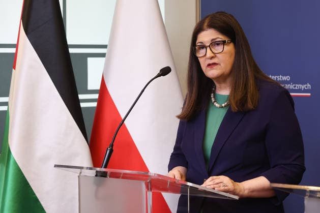 Foreign Minister of Palestine Varsen Aghabekian Shahin in Poland WARSAW, POLAND - JULY 23: Foreign Minister of Palestine Varsen Aghabekian Shahin speaks during the press conference Foreign Minister of Poland Radoslaw Sikorski in Warsaw, Poland on July 23, 2026. Jakub Porzycki Anadolu Warsaw Poland. Editorial use only. Please get in touch for any other usage.  Copyright: x2026xAnadoluxJakubxPorzyckix