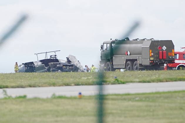 A Venom military helicopter with five soldiers aboard crashed at the helicopter base in Namest nad Oslavou on July 23, 2026, the Czech army reported on X social network, and the rescuers told CTK that one person died in the crash, Namest nad Oslavou, Czech Republic. (CTKxPhoto JaroslavxSvoboda) CTKPhotoP2026072305101  CTKPhotoP2026072305101