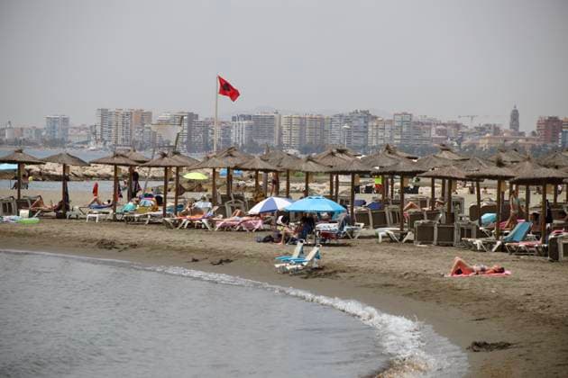 Two beaches in Málaga closed to swimming due to the presence of E. coli bacteria. Photo of Pedregalejo Beach in Málaga, closed to swimming after E. coli bacteria were detected in its waters. July 23, 2026, in Málaga, Andalusia, Spain. On Thursday, the Málaga City Council temporarily closed the beaches of Pedregalejo and El Palo, in the Eastern District, after receiving a notice from the Andalusian Regional Government’s Department of Health recommending preventive measures following the detection of E. coli bacteria in water samples, specifically in the vicinity of the sampling points known as Acacias and Casa Pedro, respectively. July 23, 2026, Málaga, Andalusia, Spain Málaga, Andalusia, Spain Spain  Copyright: xÃlexxZeax 7683049