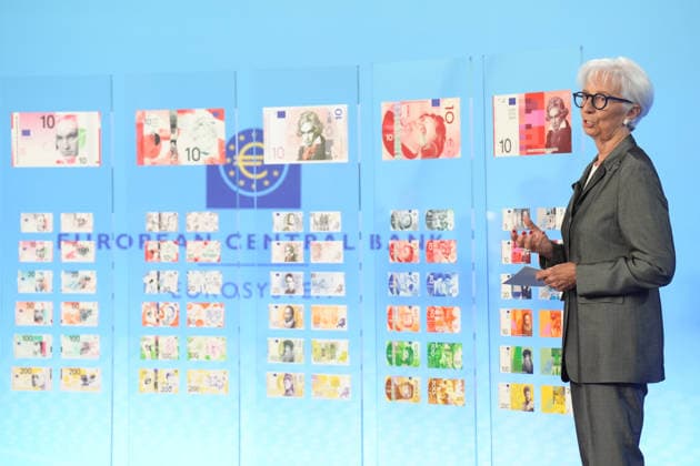 Vorstellung neuer Designvorschlaege zu EURO Banknoten durch die EZB Christine Lagarde, die Praesidentin der Europaeischen Zentralbank (EZB) bei der Praesentation von Designvorschlaegen zukuneftiger EURO Banknoten in der Europaeischen Union und des europaeischen Waehrungsraum. In eine Online Abstimmung kann nun die europaeische Bevoelkerung ueber den Gewinner entscheiden,, Frankfurt am Main, 23.07.2026 Frankfurt am Main Hessen Deutschland *** Presentation of new design proposals for euro banknotes by ECB President Christine Lagarde, President of the European Central Bank (ECB), at the presentation of design proposals for future euro banknotes in the European Union and the euro area. The European public can now vote online to decide on the w