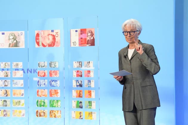 Vorstellung neuer Designvorschlaege zu EURO Banknoten durch die EZB Christine Lagarde, die Praesidentin der Europaeischen Zentralbank (EZB) bei der Praesentation von Designvorschlaegen zukuneftiger EURO Banknoten in der Europaeischen Union und des europaeischen Waehrungsraum. In eine Online Abstimmung kann nun die europaeische Bevoelkerung ueber den Gewinner entscheiden,, Frankfurt am Main, 23.07.2026 Frankfurt am Main Hessen Deutschland *** Presentation of new design proposals for euro banknotes by ECB President Christine Lagarde, President of the European Central Bank (ECB), during the presentation of design proposals for future euro banknotes in the European Union and the euro area. The European public can now vote online to decide on t