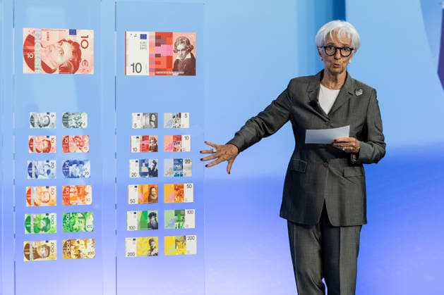 EZB stellt Entwürfe neuer Euro-Banknoten vor 23.07.2026: EZB-Präsidentin Christine Lagarde stellt im Anschluss an die EZB Pressekonferenz in Frankfurt am Main die Endauswahl der Designentwürfe für die nächste Euro-Banknotenserie vor. Gleichzeitig startet die Europäische Zentralbank (EZB) eine europaweite Bürgerbefragung, bei der Menschen ihre Meinung zu den vorgeschlagenen Motiven äußern können. Frankfurt am Main Europäische Zentralbank Hessen Deutschland *** ECB Unveils Designs for New Euro Banknotes July 23, 2026 Following the ECB press conference in Frankfurt am Main, ECB President Christine Lagarde presents the final selection of design proposals for the next series of euro banknotes. At the same time, the European Central Ba