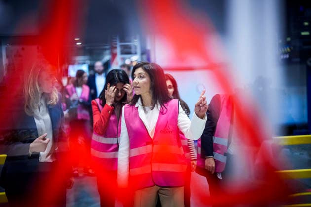 Katherina Reiche (CDU), Bundesministerin fuer Wirtschaft und Energie, besucht die Deutz AG in Koeln. Berlin, 23.07.2026. Fotografiert im Auftrag des Bundesministeriums fuer Wirtschaft und Energie Berlin Deutschland *** Katherina Reiche (CDU), Federal Minister of Economy and Energy, visits Deutz AG in Cologne. Berlin, July 23, 2026. Photographed on behalf of the Federal Ministry of Economy and Energy. Berlin, Germany Copyright: xDominikxButzmannx