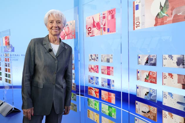 23.07.2026 , Frankfurt, DEU Christine Lagarde, Praesidentin der Europaeischen Zentralbank . Christine Lagarde stellt die Entwuerfe fuer die neuen Euroscheine vor. In den naechsten Wochen koennen die Buerger abstimmen, ob sie sich fuer die Voegel auf den Scheinen entscheiden oder lieber beruehmte Europaer. *** July 23, 2026, Frankfurt, Germany Christine Lagarde, President of the European Central Bank Christine Lagarde presents the designs for the new euro banknotes In the coming weeks, citizens will be able to vote on whether they prefer the birds on the banknotes or famous Europeans