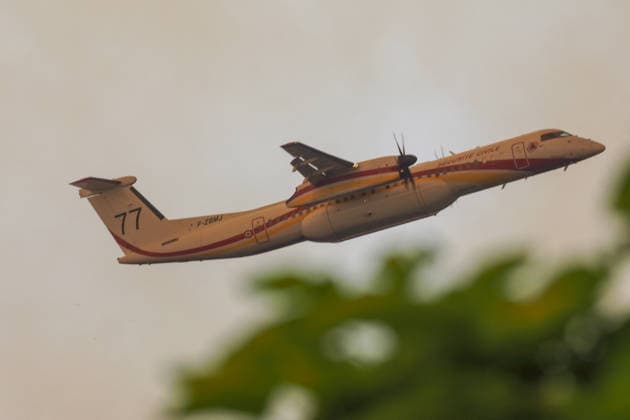 Fire in Gironde: Flames Are Approaching Lège-Cap-Ferret, France, July 23, 2026. The intense fire that broke out on Wednesday, July 22, at 12:00 p.m. in Saumos, Gironde, has burned more than 31 km² of forest. Since yesterday, nearly 20,000 people have been evacuated as a precaution or are in the process of being evacuated. 700 firefighters have been deployed to the scene, with aerial support. Guillaume Collet Bestimage Wildfire in Gironde: Flames Closing In on Lège-Cap-Ferret, France, July 23, 2026 The intense fire that broke out at noon on Wednesday, July 22, in Saumos, Gironde, has burned more than 31 square kilometers of forest. Since yesterday, nearly 20,000 people have been—or are currently being—evacuated as a precaution. 700 firefigh  Copyright: xGuillaumexCollet BestimagexGuillaumexCollet Bestimagex