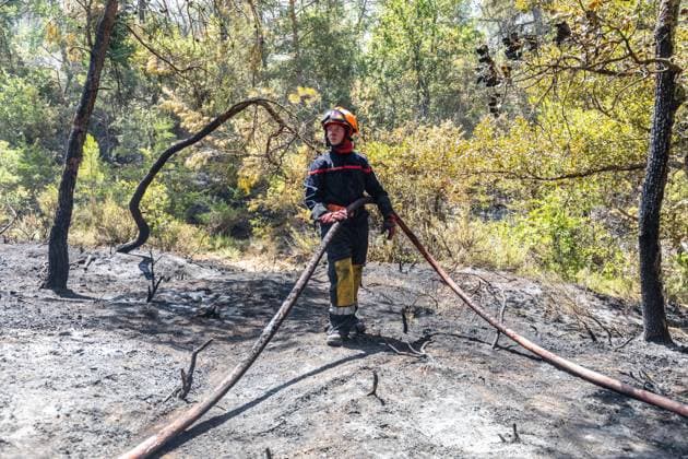 FIRE IN PONTEVES, VAR – PHOTOPQR, NICE MATIN, ESCOFFIER, FLORIAN – JULY 23, 2026 – FIRE IN PONTEVES Ponteves, France, July 23, 2026 Ponteves devastated by fire in France  Copyright: xPHOTOPQR NICExMATIN MAXPPPxESCOFFIERxFLORIANx 20260723NIM6410 20260723NIM6417