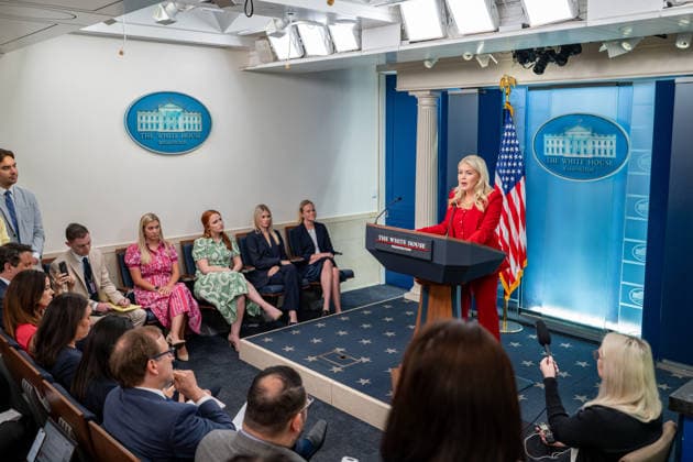 July 23, 2026, Washington, District Of Columbia, United States: White House Press Secretary KAROLINE LEAVITT delivers the daily press briefing in the James S. Brady Press Briefing Room at the White House. Washington United States - ZUMAk206 20260723_znp_k206_003 Copyright: xMattxKaminskyx