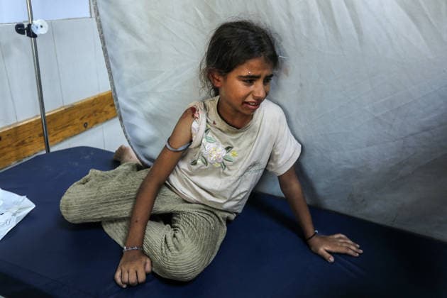 Israel continues its attacks on Gaza despite the ceasefire KHAN YUNIS, GAZA, PALESTINE - JULY 23: Injured Palestinians, including children, are brought to Nasser Hospital for medical treatment after the Israeli army s attack on tents housing displaced civilians despite the ceasefire in Khan Yunis, Gaza, Palestine on July 23, 2026. Abed Rahim Khatib Anadolu Khan Yunis Gaza. Editorial use only. Please get in touch for any other usage.  Copyright: x2026xAnadoluxAbedxRahimxKhatibx