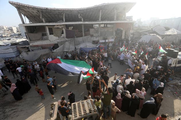 Palestinians march in Gaza City after 1,000 days of war Palestinians take part in a march in Gaza City on July 23, 2026, marking more than 1,000 days since the start of the war and calling for an end to military operations and the lifting of the blockade. Participants also expressed their rejection of forced displacement, according to the event’s organizers. Photo by Belal Osama apaimages Gaza Gaza Strip Palestinian Territory 230726_Gaza_BO_3_00(102) Copyright: xapaimagesxBelalxOsamax xapaimagesx