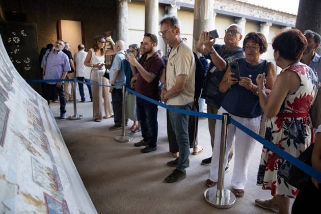Presentation of ceiling of house with bakery in Pompeii POMPEII, ITALY - JULY 23: People are seen during the presentation of the restoration of the ceiling of the house with the bakery of Regio IX at the archaeological park of Pompeii, in Pompeii, Italy on July 23, 2026. Iso Ekle Anadolu Pompeii Italy. Editorial use only. Please get in touch for any other usage.  Copyright: x2026xAnadoluxIsoxEklex