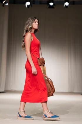 UNIENDO MODA - MOMAD Fashion Week de Madrid ,Spain - 23 Jul 2026 A model walks the runway wearing a design by UNIENDO MODA during the Momad Fashion Week de Madrid in IFEMA. Madrid Spain Copyright: xAtilanoxGarciax xSOPAxImagesx photo03015