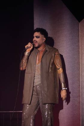 Adam Lambert bei einem Konzert im Huxleys Neue Welt in Berlin, 23. Juli 2026. Adam Lambert Konzert Berlin *** Adam Lambert at a concert at Huxleys Neue Welt in Berlin, July 23, 2026 Adam Lambert Concert Berlin