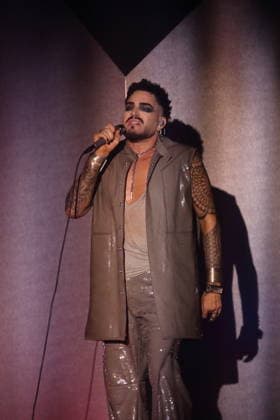 Adam Lambert bei einem Konzert im Huxleys Neue Welt in Berlin, 23. Juli 2026. Adam Lambert Konzert Berlin *** Adam Lambert at a concert at Huxleys Neue Welt in Berlin, July 23, 2026 Adam Lambert Concert Berlin