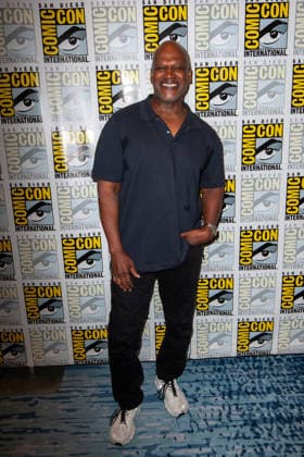 SAN DIEGO, CA - July 23rd: Rob Edwards at the Hollywood s Love Affair with Fencing press line during San Diego Comic Con on July 23th, 2026. Copyright: xTonyxFortex
