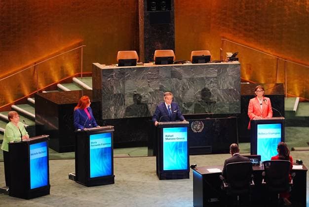 UN Town Hall for The Next Secretary-General NEW YORK, UNITED STATES - JULY 23: From left to right, the candidates are Michelle Bachelet of Chile, Maria Fernanda Espinosa of Ecuador, Rafael Grossi of Argentina and Rebeca Grynspan of Costa Rica as they take part in the United Nations Town Hall: The Next Secretary-General at UN Headquarters, on July 23, 2026 in New York City, United States. The candidates responded to questions from diplomats, UN staff and civil society representatives on key challenges facing the United Nations during the televised debate, organized and hosted by UN General Assembly President Annalena Baerbock and broadcast by Bloomberg. Selcuk Acar Anadolu New York United States. Editorial use only. Please get in touch f  Copyright: x2026xAnadoluxSelcukxAcarx