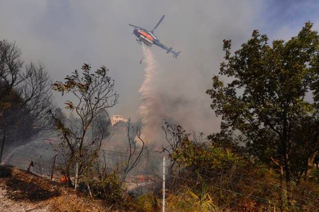 VAR ON FIRE IN COTIGNAC PHOTOPQR NICE MATIN LUC BOUTRIA 07 23 2026 Photo by Luc Boutria, Nice Matin, Varmatin VAR ON FIRE IN COTIGNAC Several hundred firefighters and substantial resources have been deployed to battle forest fires in the Var department in southern France. France  Copyright: xPHOTOPQR NICExMATIN MAXPPPxBOUTRIAxLUCx 20260723NIM6696 20260723NIM6696