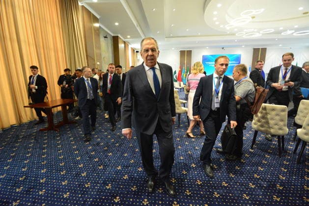 KYRGYZSTAN, ISSYK-KUL REGION - JULY 24, 2026: Sergei Lavrov, Foreign Minister of Russia, emerges after a meeting of the SCO (Shanghai Cooperation Organisation) Council of Foreign Ministers in Cholpon-Ata, a resort town on the northern shore of Lake Issyk-Kul. Vladislav Nogai TASS  95387468