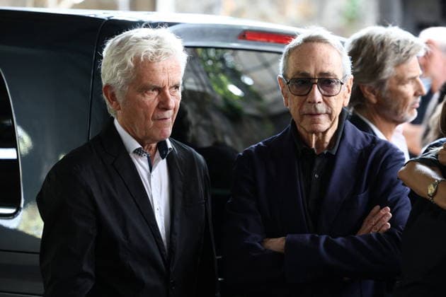 Francoise Coquet Funeral - Paris Alain Chamfort and Claude Serillon during funeral of Francoise Coquet at Montmartre cemetery in Paris, France on July 24, 2026. French television producer Francoise Coquet died on July 20 2026, aged 83. Photo by Raphael Lafargue ABACAPRESS.COM Paris France  Copyright: xLafarguexRaphael ABACAx