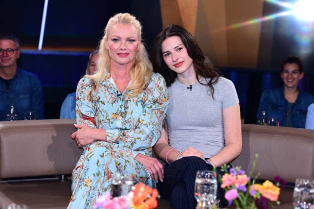 Franziska Knuppe und ihre Tochter Mathilda Moestl zu Gast bei der NDR Talk Show am 24.07.2026 in Hamburg NDR Talk Show am 24.07.2026 in Hamburg *** Franziska Knuppe and her daughter Mathilda Moestl appeared as guests on the NDR Talk Show on July 24, 2026, in Hamburg NDR Talk Show on July 24, 2026, in Hamburg 