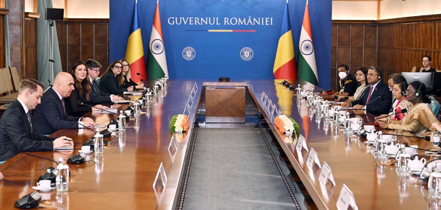 RECORD DATE NOT STATED President Droupadi Murmu holds discussions on India-Romania bilateral relations with Prime Minister of Romania Ilie Bolojan Bucharest Romania , Jul 24 (ANI): President Droupadi Murmu holds discussions on India-Romania bilateral relations with Prime Minister of Romania Ilie Bolojan, at Victoria Palace, in Bucharest on Friday. (@rashtrapatibhvn X ANI Photo) Bucharest Romania Copyright: xANIx ANI_20260724228