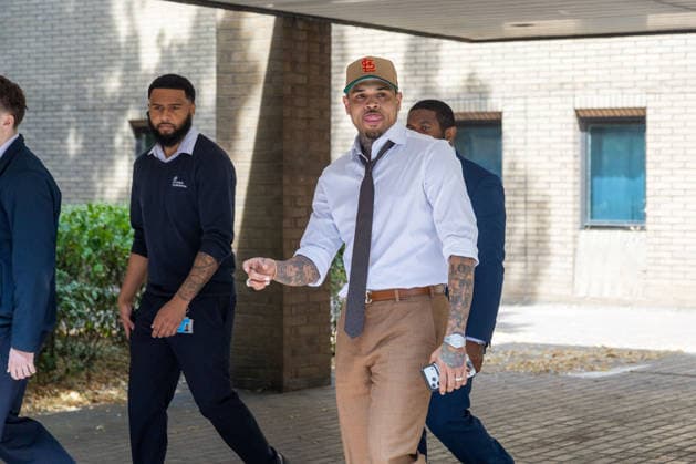 July 24, 2026, London, England, United Kingdom: R&B singer CHRIS BROWN leaves Southwark Crown Court after a case management hearing. He is charged over an alleged assault in a London nightclub. The American musician is accused of causing grievous bodily harm to Abraham Diaw in February 2023. London United Kingdom  - ZUMAs262 20260724_zip_s262_004 Copyright: xTayfunxSalcix