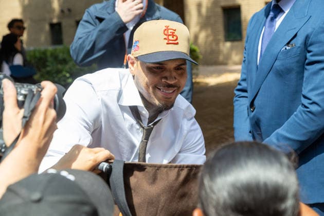 July 24, 2026, London, England, United Kingdom: R&B singer CHRIS BROWN leaves Southwark Crown Court after a case management hearing. He is charged over an alleged assault in a London nightclub. The American musician is accused of causing grievous bodily harm to Abraham Diaw in February 2023. London United Kingdom - ZUMAs262 20260724_zip_s262_010 Copyright: xTayfunxSalcix