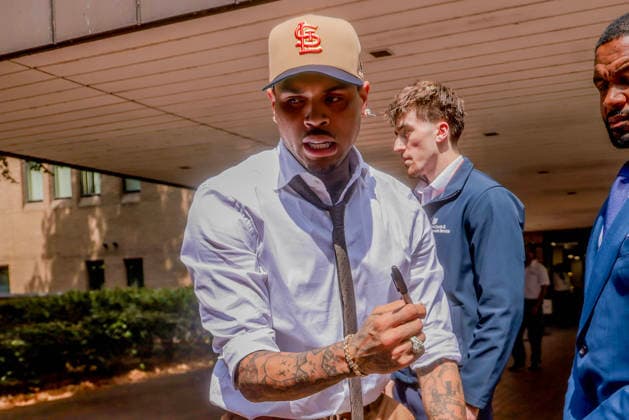 . 24 07 2026. London, United Kingdom. Chris Brown Southwark Crown Court. US singer Chris Brown attend Southwark Crown Court  xMartynxWheatleyx xi-Imagesx IIM-26920-0019