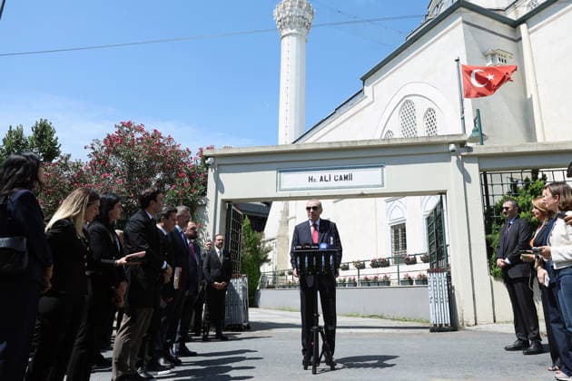 Turkish President Recep Tayyip Erdogan ISTANBUL, TURKIYE - JULY 24: (----EDITORIAL USE ONLY - MANDATORY CREDIT - TURKISH PRESIDENCY MUSTAFA KAMACI HANDOUT - NO MARKETING NO ADVERTISING CAMPAIGNS - DISTRIBUTED AS A SERVICE TO CLIENTS----) Turkish President Recep Tayyip Erdogan answers the questions of press members after performing Friday prayer at Hz. Ali Mosque in Istanbul, Turkiye on July 24, 2026. Turkish Presidency Mustafa Kamaci Handout Anadolu Istanbul Turkey. Editorial use only. Please get in touch for any other usage.  Copyright: x2026xAnadoluxTurkishxPresidencyx xMustafaxKamacix xHandoutx