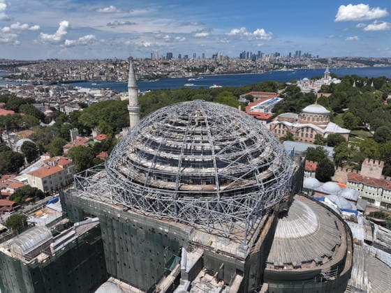 Hagia Sophia Grand Mosque enters new restoration phase ISTANBUL, TURKIYE - JULY 24: An aerial view of the Hagia Sophia Grand Mosque, as it enters a new phase in the most comprehensive conservation, restoration, and reinforcement efforts in the history of the Turkish Republic, in Istanbul, Turkiye on July 24, 2026. Work has begun to cover the temporary steel roof, erected to ensure that restoration of the main dome can proceed under safe conditions, with a protective tarp. Adem Kutucu Anadolu Istanbul Turkey. Editorial use only. Please get in touch for any other usage.  Copyright: x2026xAnadoluxAdemxKutucux