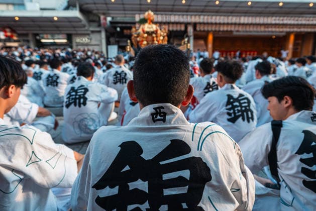 General view, July 24, 2026 - Participants carry portable shrines (mikoshi) during the Kanko-sai return procession of the Gion Matsuri in Kyoto, Japan. Held on July 24, the procession marks the return of the deities from the Otabisho to Yasaka Shrine, concluding one of Japan s most renowned traditional festivals.  aflo_338984799