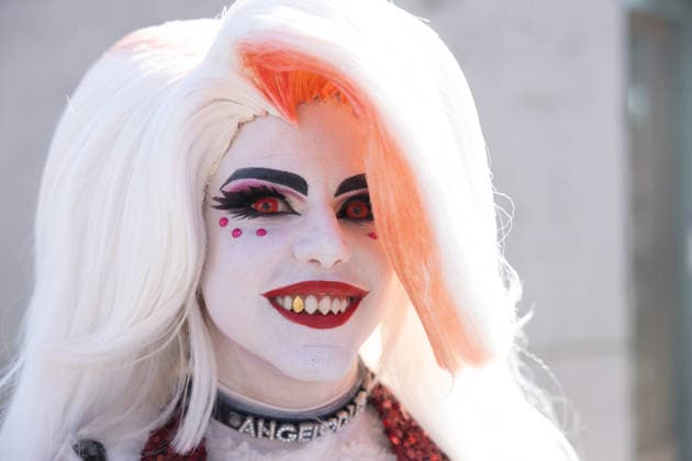 Drag March im Rahmen des 48. Berliner Christopher Street Day (CSD) (Foto vom 24.07.2026). Drags sind Maenner und Frauen, die das jeweils andere Geschlecht kuenstlerisch darstellen und parodieren. Der CSD in Berlin ist mit vielfaeltigen Veranstaltungen eroeffnet worden. Auf dem Programm standen am Freitag unter anderem eine Drag-Parade und ein anschliessender Demokratieabend. Die evangelische Kirche hatte zu einem multireligioesen Gottesdienst in der Marienkirche am Alexanderplatz eingeladen. Hoehepunkt des CSD ist die Parade am Samstag. (Siehe epd-Meldung vom 24.07.2026) EDITORIAL USE ONLY *** Drag March as part of the 48th Berlin Christopher Street Day (CSD). Photo from July 24, 2026. Drag performers are men and women who artistically Copyright: epd-bild HansxScherhaufer epd-Drag_March9