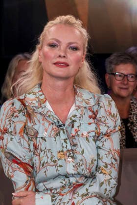 ABB TALKSHOW- Franziska Knuppe Model zu Gast in der NDR Talkshow , aus dem NDR 3 Studio am Freitag 24.07.2027 in Hamburg Aufzeichnung vom 12.06.2026 Hamburg Deutschland *** ABB TALK SHOW: Franziska Knuppe, model, guest on the NDR talk show, broadcast from the NDR 3 studio on Friday, July 24, 2027, in Hamburg; recorded on June 12, 2026, in Hamburg, Germany