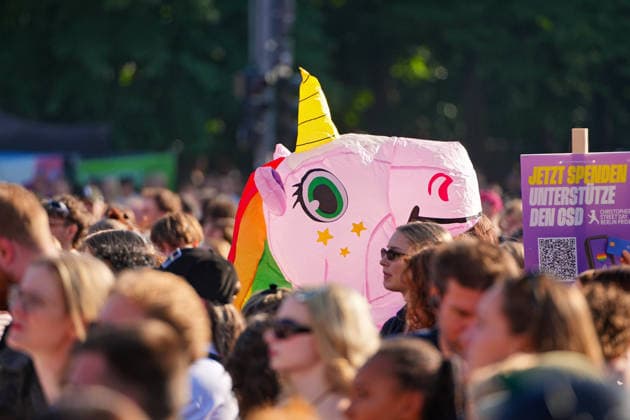 Berlin,24.07.2026,CSD am Brandenburger Tor - Demokratie-Abend - *** Berlin, July 24, 2026, CSD at the Brandenburg Gate: Democracy Evening