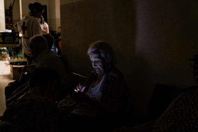 Evacuation Ordered for Cebreros, Hoyo de Pinares, and Burgohondo; Navaluenga Placed Under Lockdown Due to the Fire in Ávila Several residents evacuated as of July 24, 2026, in Navaluenga, Ávila, Castile and León, Spain. The Government Delegation has ordered the lockdown of the town of Navaluenga, as well as the partial evacuation of Cebreros and the municipalities of Hoyo de Pinares and Burgohondo, due to the spread of the wildfire that originated in the municipality of Burgohondo. Specifically, in Cebreros, it has been decided to confine residents to the town center and evacuate homes in the front line. Meanwhile, the evacuation of affected residents from Hoyo de Pinares has been routed toward Ávila via Navalperal, while the evacuation of  Copyright: xCarlosxLujanx 7685944