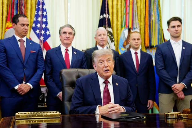 President Donald Trump delivers an announcement on American nuclear innovation in the Oval Office of the White House in Washington, DC on Friday, July 24, 2026. The Trump administration announced they would consider putting nuclear energy projects in federal waters.  WAP20260724907 BONNIExCASH