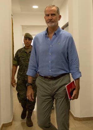 King Felipe VI Meets with the Emergency Coordination Center King Felipe VI visited the operations center of the General Command of the Balearic Islands to participate via videoconference in the meeting of the State Coordination and Management Committee (CECOD) of the State Emergency Plan, on July 24, 2026, in Palma de Mallorca, Spain. King Felipe has been in contact with the presidents and mayors affected by the fires. KING FELIPE VI CECOD EMERGENCY FIRES Europa Press 07 24 2026 Palma, Spain  Copyright: xEuropaxPressx 7686034