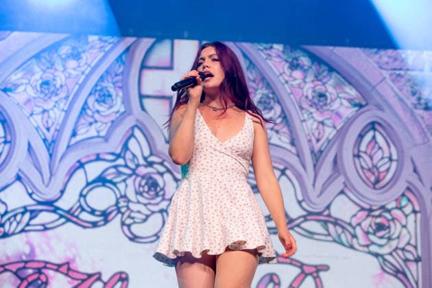 2026 Latitude Festival 24 July 2026: English singer songwriter Alessandra Rose Jones, known professionally as Alessi Rose, performs live on The Second Stage on the first day of the 20th edition of Latitude Festival, Henham Park, Southwold, UK., Credit:Stuart Hogben Avalon  Copyright: xStuartxHogbenx xAvalonx 1118359109