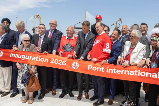 July 24, 2026, Windsor, On, CANADA: Infrastructure Minister Gregor Robertson, centre, Ontario Premier Doug Ford, centre left, and Canadian Ambassador to the United States Mark Wiseman, centre right, along with other dignitaries, cut the ribbon celebrating the opening of the Gordie Howe International Bridge, in Windsor, Ont., Friday, July 24, 2024. Windsor CANADA  - ZUMAc35_ 20260724_zaf_c35_041 Copyright: xDaxxMelmerx
