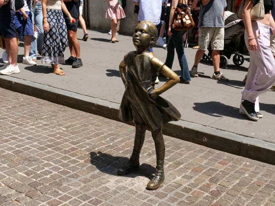 July 24, 2026, New York, New York, USA: Fearless Girl Block Party outside the NYSE. The Ten Year anniversary of the.girl empowering sculpture by Kristen Visbal was celebrated with music, free giveaways, and.live vendors. The event pays homage to the millions who line up to be photographed with her..State Street an exchange traded fund commissioned the art work in 2017 which originally stood opposite the .Wall Street Charging Bull but was moved to opposite the Stock Excahnge encouraging girls theu can do anything. New York USA - ZUMAh156 20260724_znp_h156_006 Copyright: xMiloxHessx