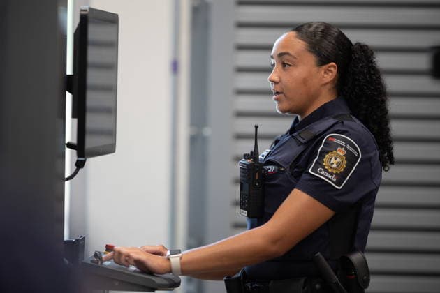 July 24, 2026, Windsor, On, CANADA: A Canada Border Services agent works an X-ray machine during a tour of the facilities at the Gordie Howe International Bridge, in Windsor, Ont., Friday, July 24, 2026. Windsor CANADA  - ZUMAc35_ 20260724_zaf_c35_102 Copyright: xDaxxMelmerx