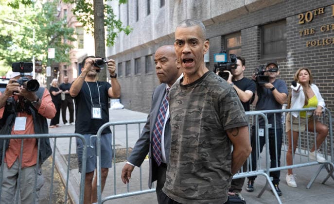 US-NEWS-NYC-ANTISEMITIC-ATTACKS-SUSPECT-NY Raul Morales is escorted from the 20th Precinct on Friday, July 24 2026, in New York. (Barry Williams New York Daily News TNS) EDITORIAL USE ONLY Copyright: x xDailyxNews,xL.P.x(NewxYork)x 180246331W BarryxWilliamsx krtphotoslive965436