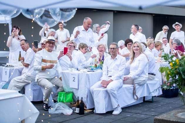 White Dinner: Ein Sommerabend ganz in Weiß : Das Lehmbruck-Museum fährt als Begleitprogramm zur Ausstellung Anish Kapoor ordentlich auf. 24.07.2026 in Duisburg ** NUR FÜR REDAKTIONELLE ZWECKE ** EDITORIAL USE ONLY **<p> White Dinner: Ein Sommerabend ganz in Weiß : Das Lehmbruck-Museum fährt als Begleitprogramm zur Ausstellung Anish Kapoor ordentlich auf. 24.07.2026 in Duisburg Deutschland NRW Duisburg Copyright: DanielxAttia *** White Dinner: A Summer Evening All in White The Lehmbruck Museum is pulling out all the stops as part of the accompanying program for the Anish Kapoor exhibition on July 24, 2026, in Duisburg ** FOR EDITORIAL USE ONLY ** EDITORIAL USE ONLY ** p White Dinner: A Summer Evening All in White The Lehmbruck Muse Copyright: DanielxAttia doc86v2elbjzt518wmpof7i ,EDITORIAL USE ONLY